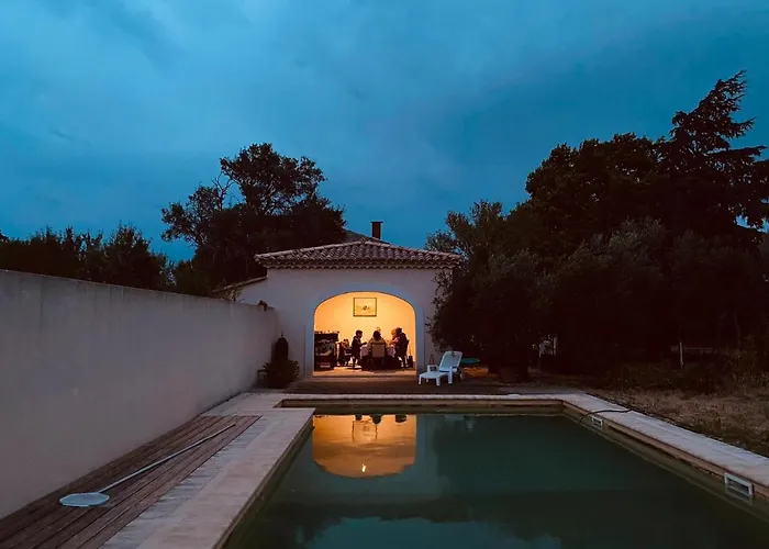 Calme Dans Les Vignes Avec Piscine דירה *